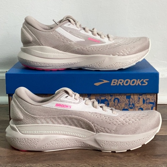 Women’s Brooks Adrenaline GTS 24 - Picture 2 of 4
